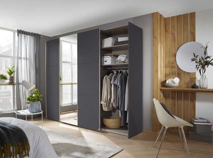 Ordnung im Kleiderschrank