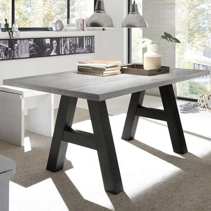 Beton Dekor/Schwarzstahl